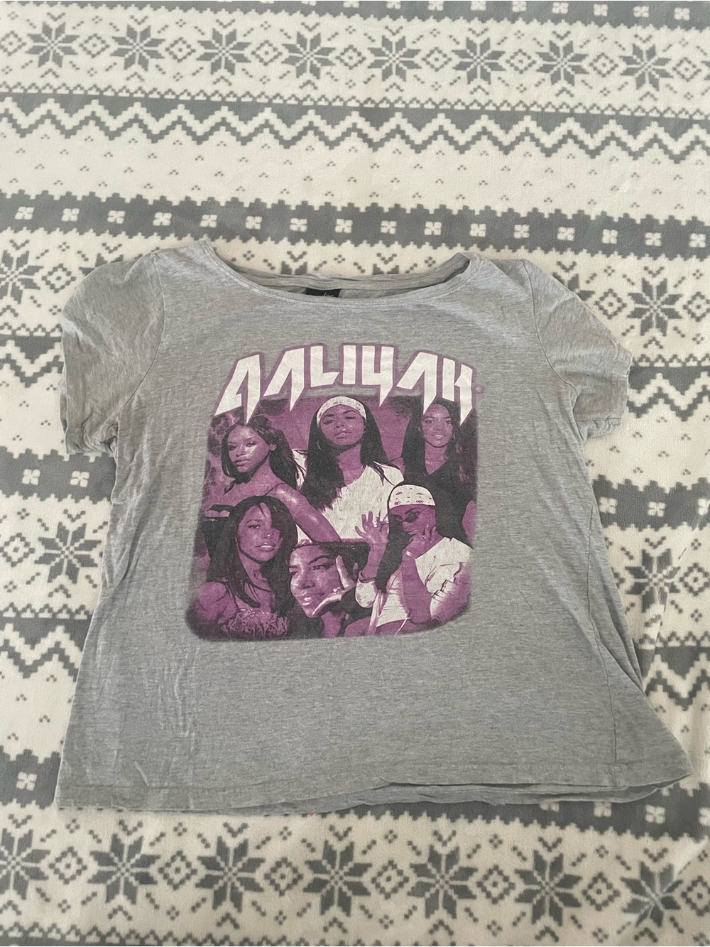 Women's Gray Short Sleeve Graphic Tee with Purple Print
